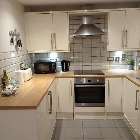 Apartment Leeds City Center Big 2 Bedroom City Heaven